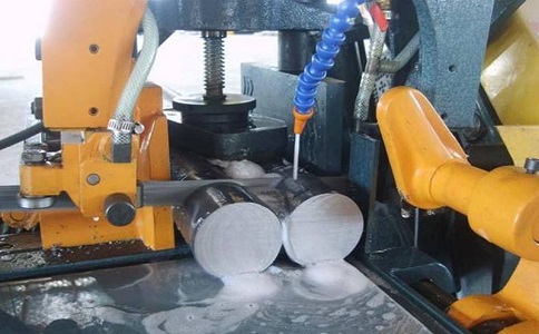 九寨沟卧式带锯床的送料方式有哪几种？